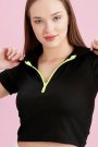 Kadın Polo Yaka Neon Fermuarlı Kaşkorse Bluz Siyah Renk